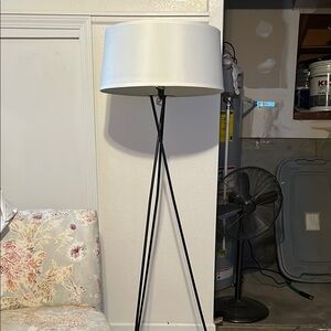 Chic White and Black Tripod Floor Lamp